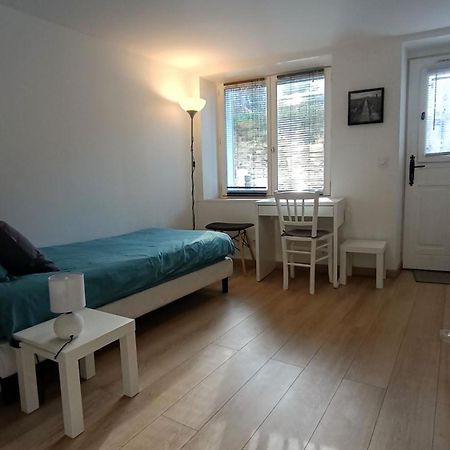 Studio Meuble A Bougival Dış mekan fotoğraf