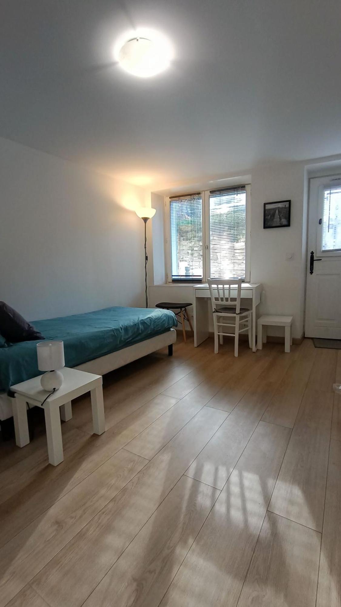 Studio Meuble A Bougival Dış mekan fotoğraf